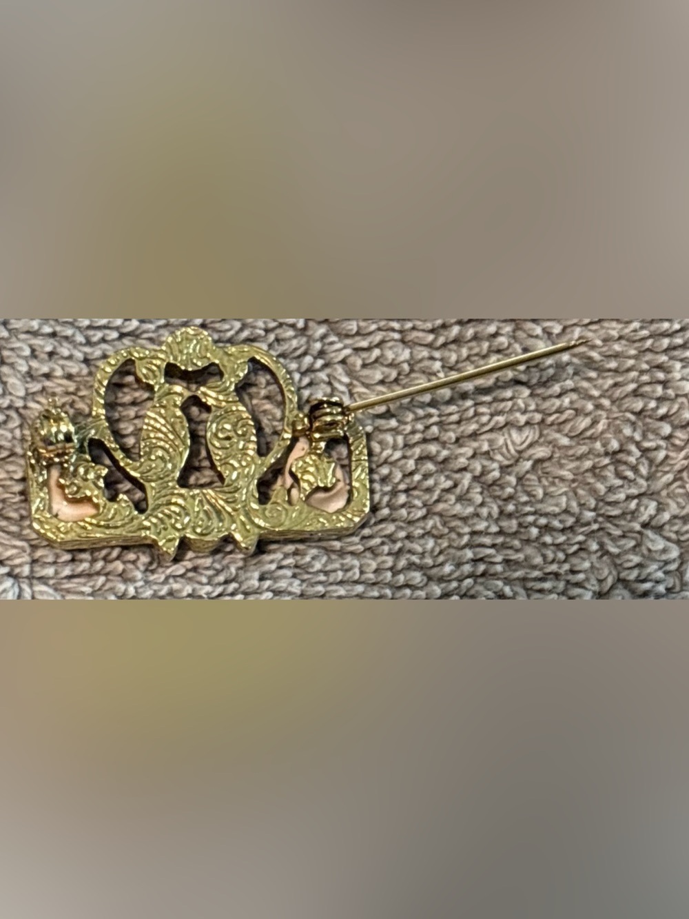 1928 Jewelry Company Vintage Gold-tone Love Birds Brooch - Picture 4 of 4
